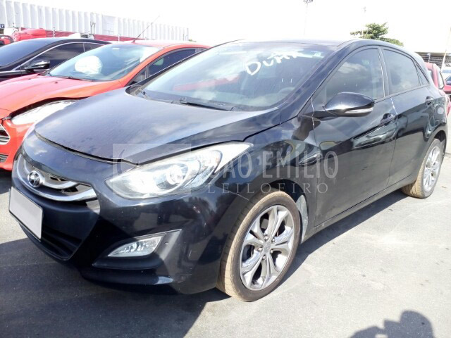 LOTE 019  -  Hyundai I30  1.6 16V S-CVVT GD 2013