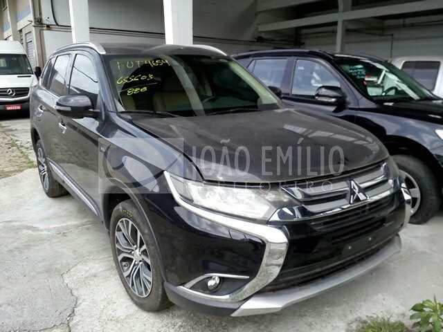 LOTE 028   -    Mitsubishi Outlander 3.0 V6 GT Top 4WD 2019