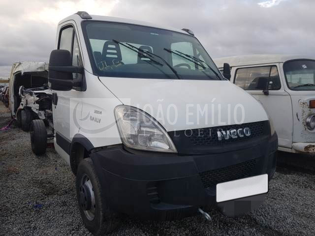 LOTE 017 -  IVECO DAILY CHASSI 35S14 CS 3.0 2014