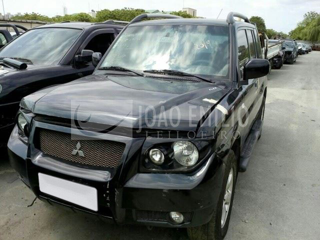 LOTE 035   -    Mitsubishi Pajero GLS 2.0 16V 2010