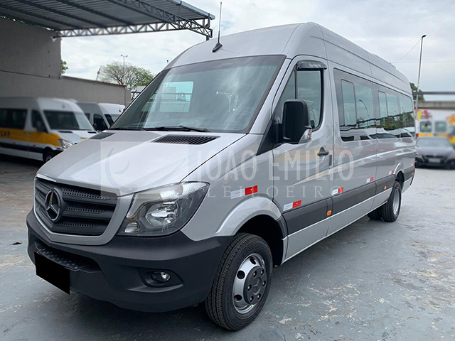 LOTE 017   -   Mercedes-Benz Sprinter 515 17+1 L Executiva 2019