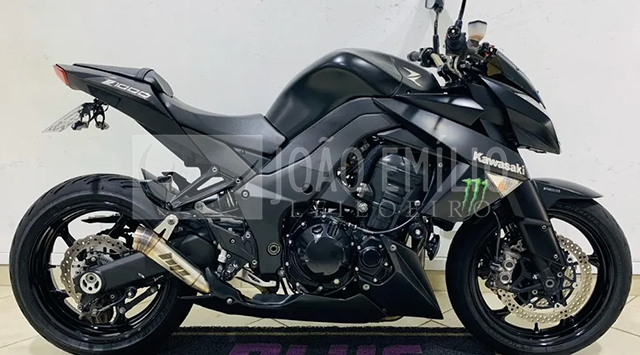 Lote 008 - Kawasaki Z-1000 2013