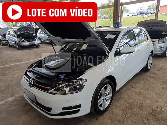 LOTE 012 - Volkswagen Golf Comfortline 1.6 MSI (Flex) 2016