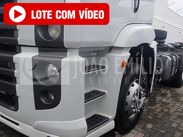 LOTE 003 - VOLKSWAGEN 26-390 E Constel. 6x4 2p 2014