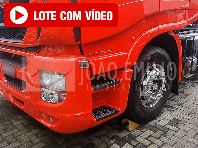 LOTE 004 - Iveco Stralis Hi-way 480 6x2 2015