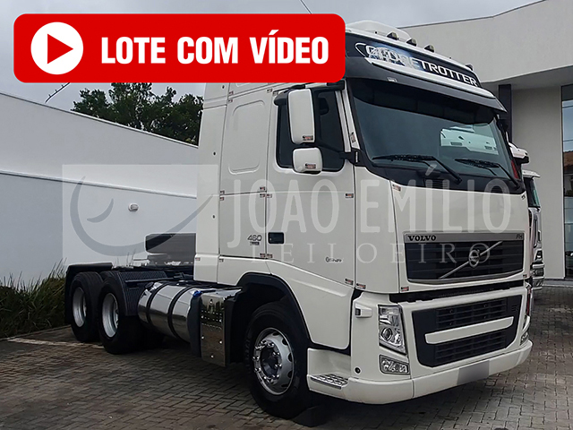 LOTE 008 - Volvo Fh-460 6X2 2P (E5) 2014