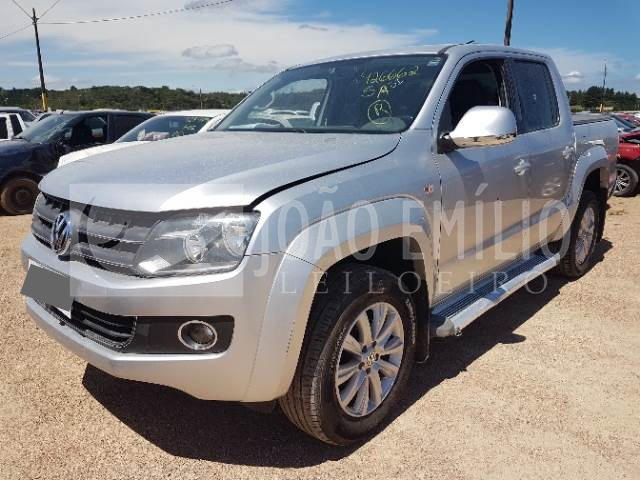 LOTE 038 - VOLKSWAGEN AMAROK HIGHLINE 4MOTION 2012