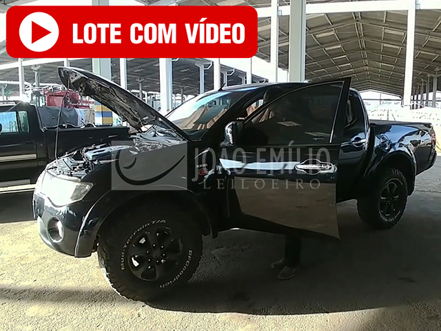 LOTE 010 - Mitsubishi L 200 Triton HPE 4x4 3.2 (aut) (cab. dupla) 2010