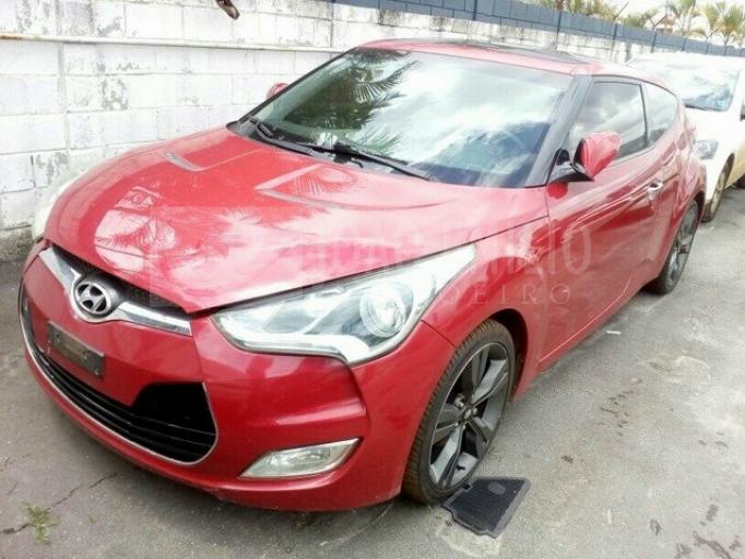 LOTE 024 - HYUNDAI Veloster 2013