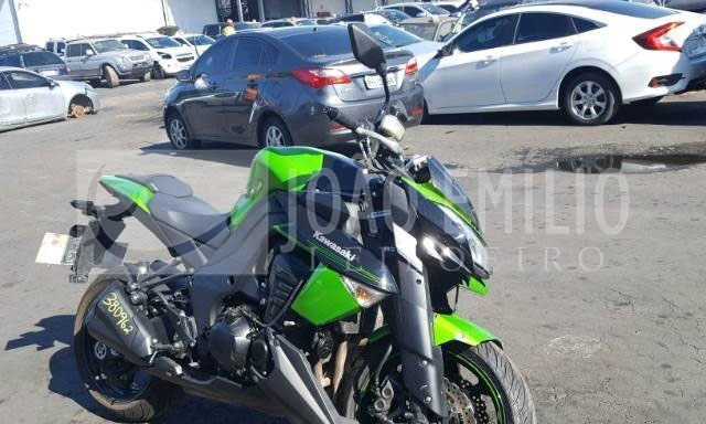 LOTE 001 - KAWASAKI Z1000 2011