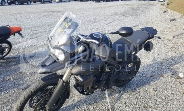 LOTE 003 - TRIUMPH TIGER 2015