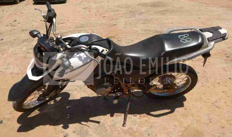 LOTE 009 - YAMAHA XTZ 150 2016