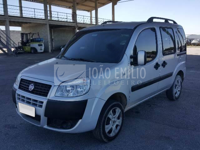 LOTE 015   -   FIAT DOBLO Essence 1.8 16V (Flex) 2015