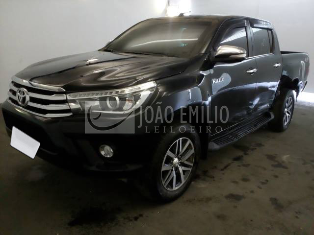 LOTE 038 - Toyota Hilux 2.8 TDI SRX CD 4x4 (Aut) 2017