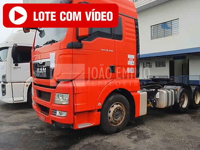 LOTE 004   -   Man TGX 28440 6x2 T 2014