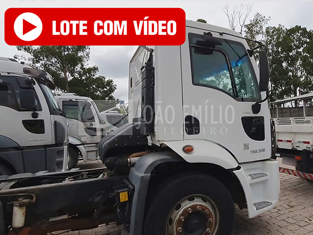 LOTE 010   -    Ford Cargo 1932 CN Silo 2012