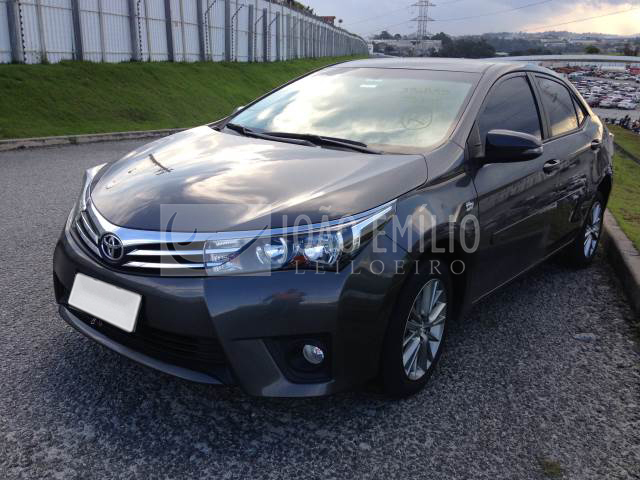 LOTE 024  -  Toyota Corolla 2.0 XEi Multi-Drive S 2017