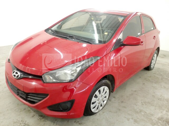 LOTE 030  -  HYUNDAI HB20S 1.0 Comfort Plus 2015