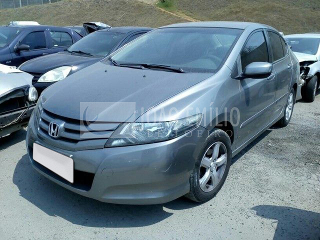 LOTE 031  -  Honda City DX 1.5 2014